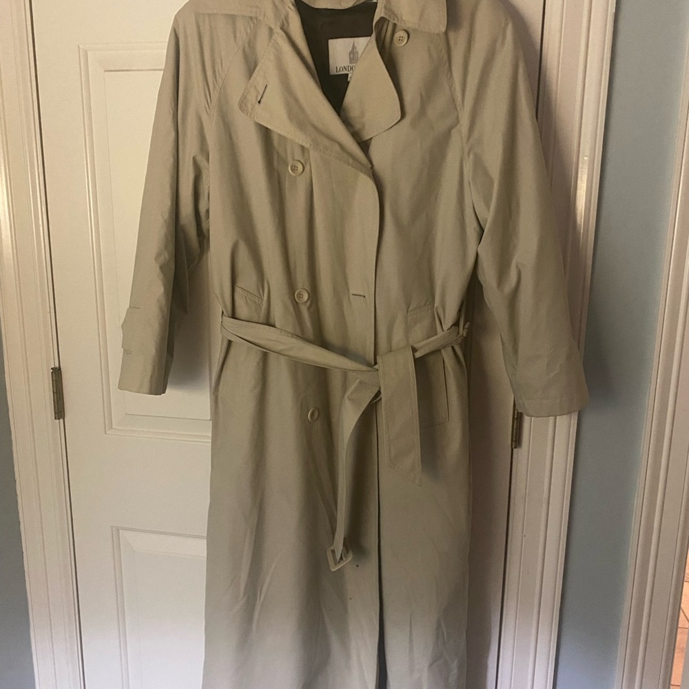 London Fog Women's Tan Vintage Trench Coat